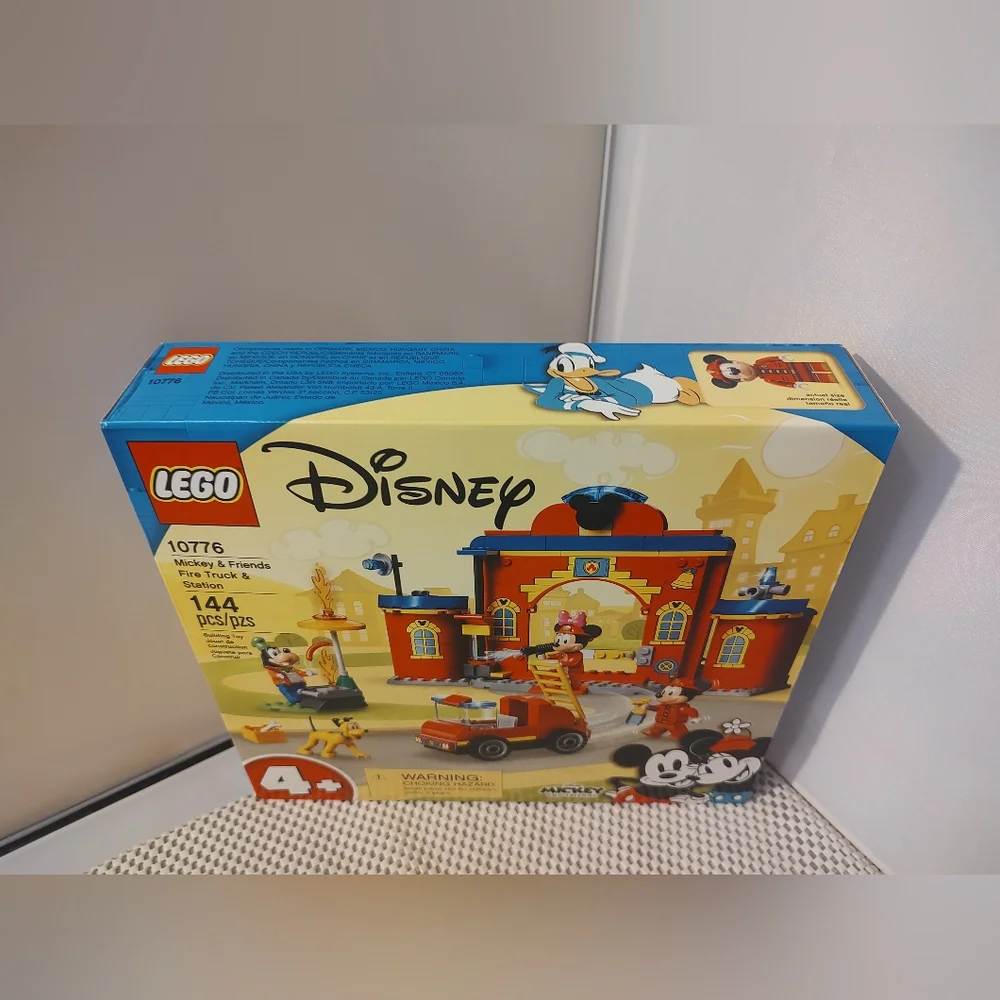 Lego 10776 Mickey & Friends Fire Truck & Station NWT Building Toy Set Disney